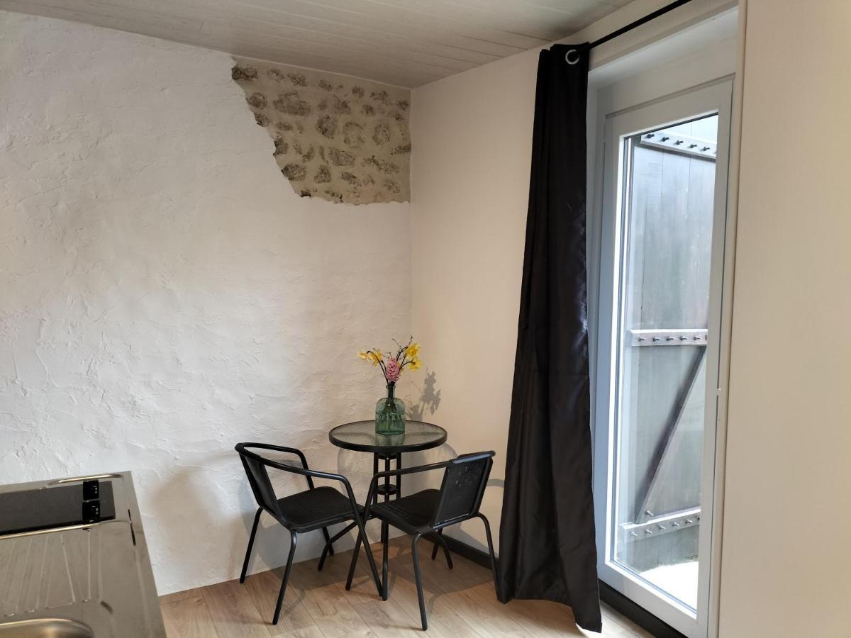 Chambre D'Hotes Naturiste Le Jardin Des Hirondelles Blanzaguet-Saint-Cybard ภายนอก รูปภาพ