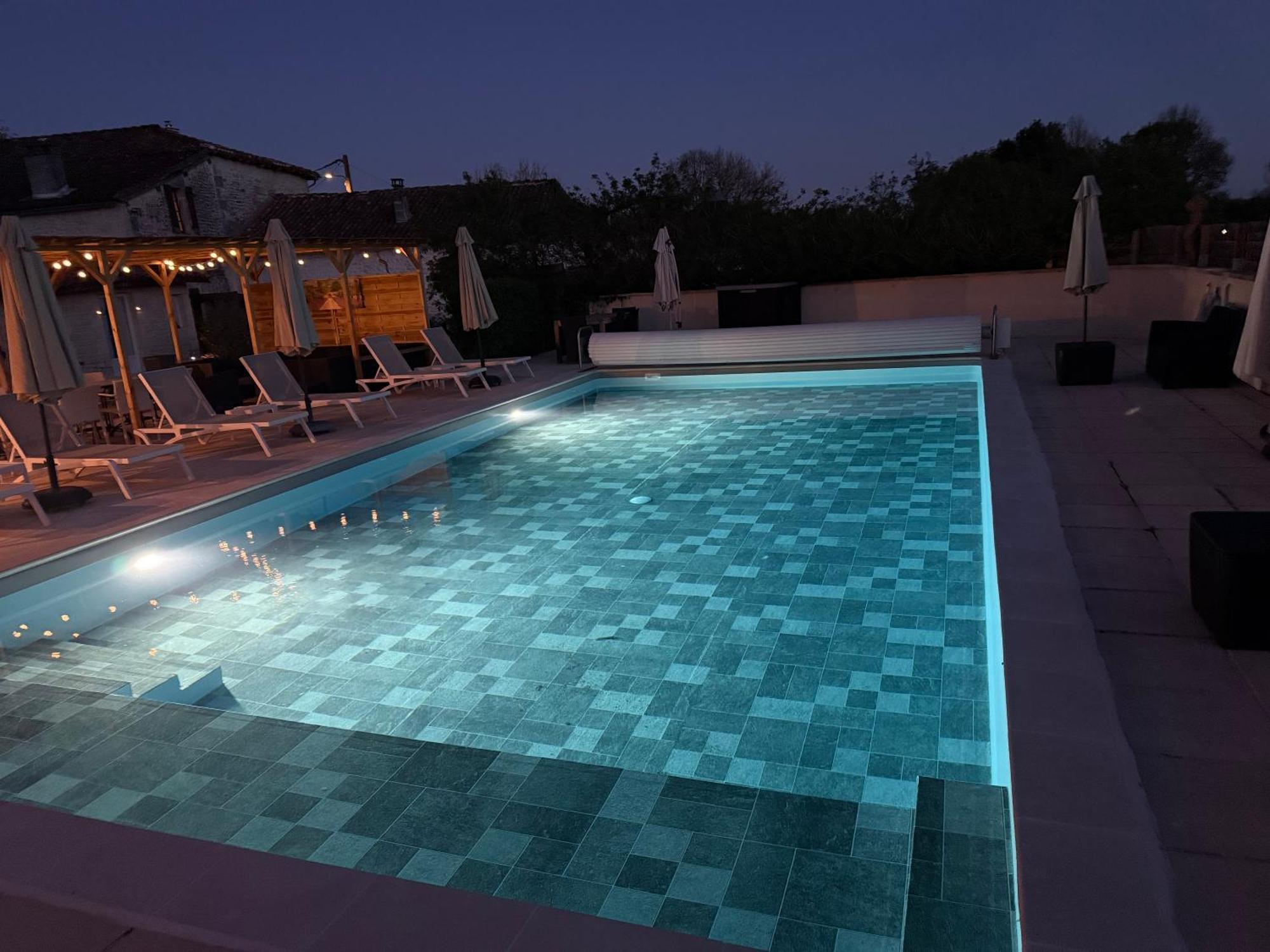 Chambre D'Hotes Naturiste Le Jardin Des Hirondelles Blanzaguet-Saint-Cybard ภายนอก รูปภาพ