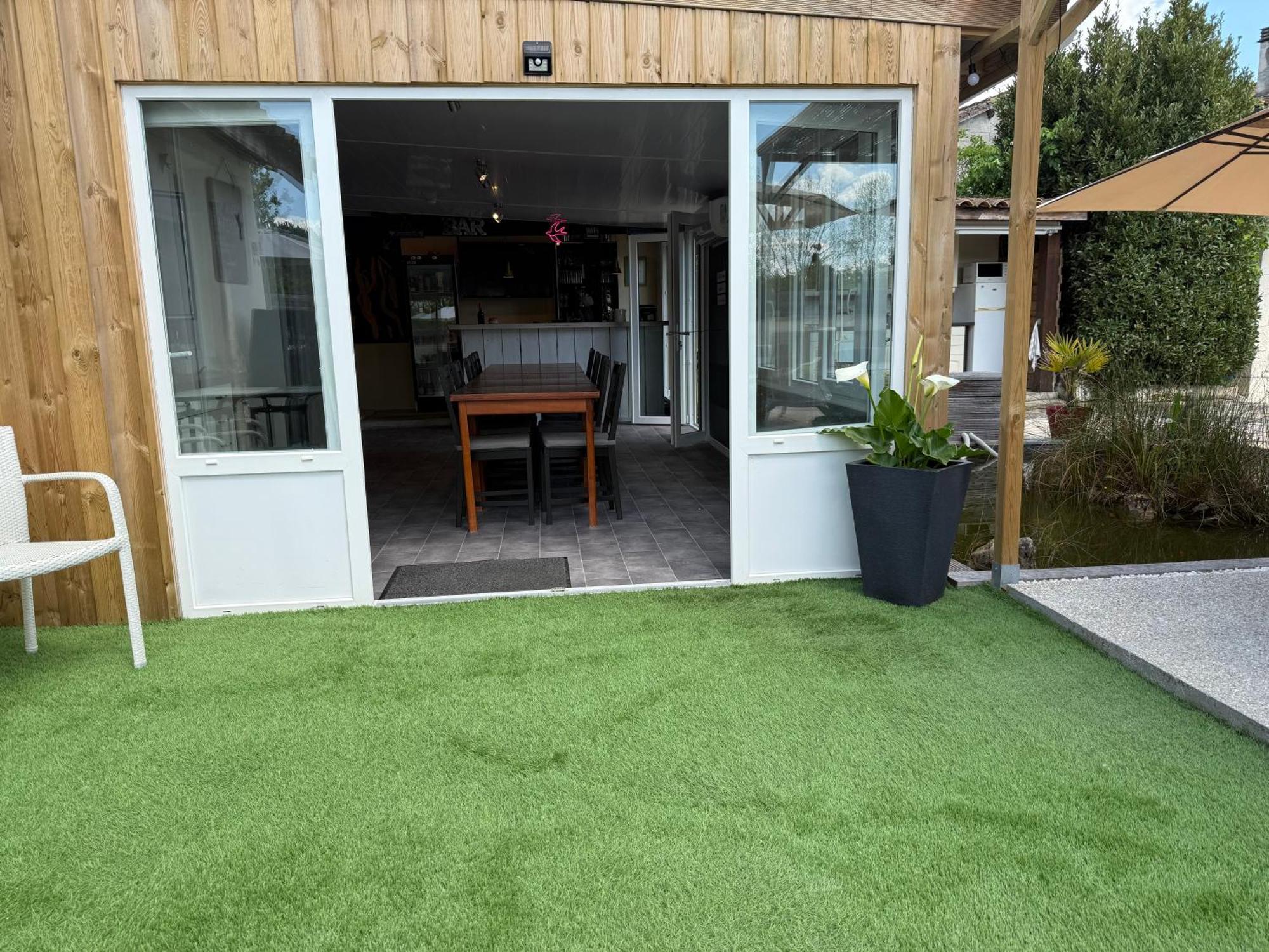 Chambre D'Hotes Naturiste Le Jardin Des Hirondelles Blanzaguet-Saint-Cybard ภายนอก รูปภาพ