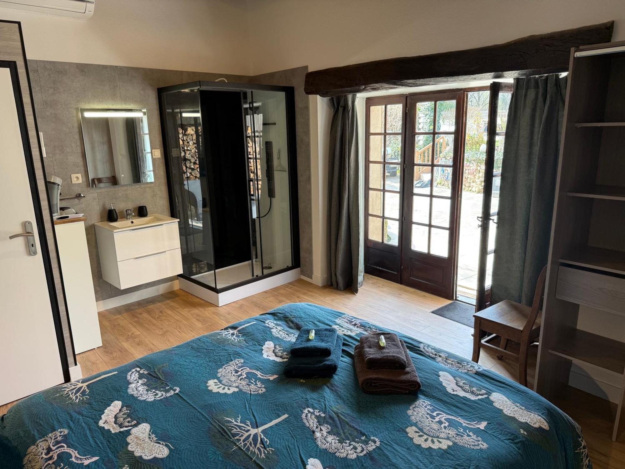 Chambre D'Hotes Naturiste Le Jardin Des Hirondelles Blanzaguet-Saint-Cybard ภายนอก รูปภาพ